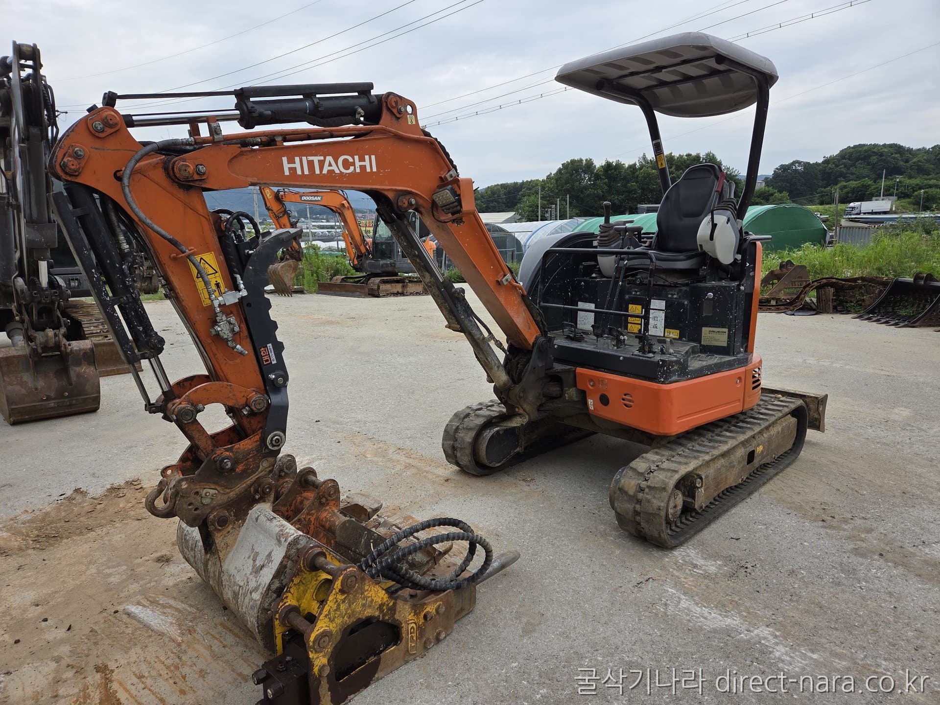 Hitachi ZX20