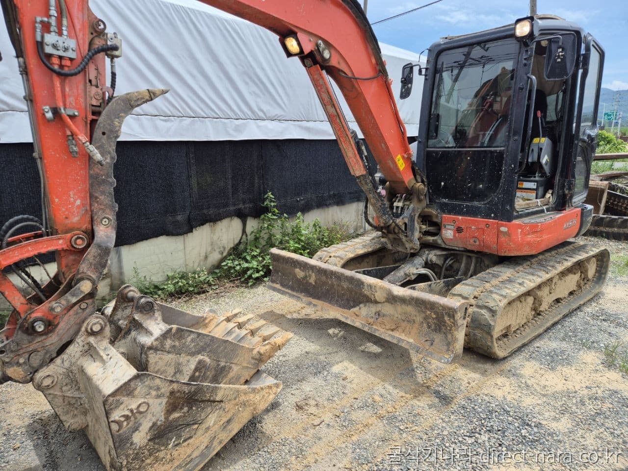 Kobelco KX57S