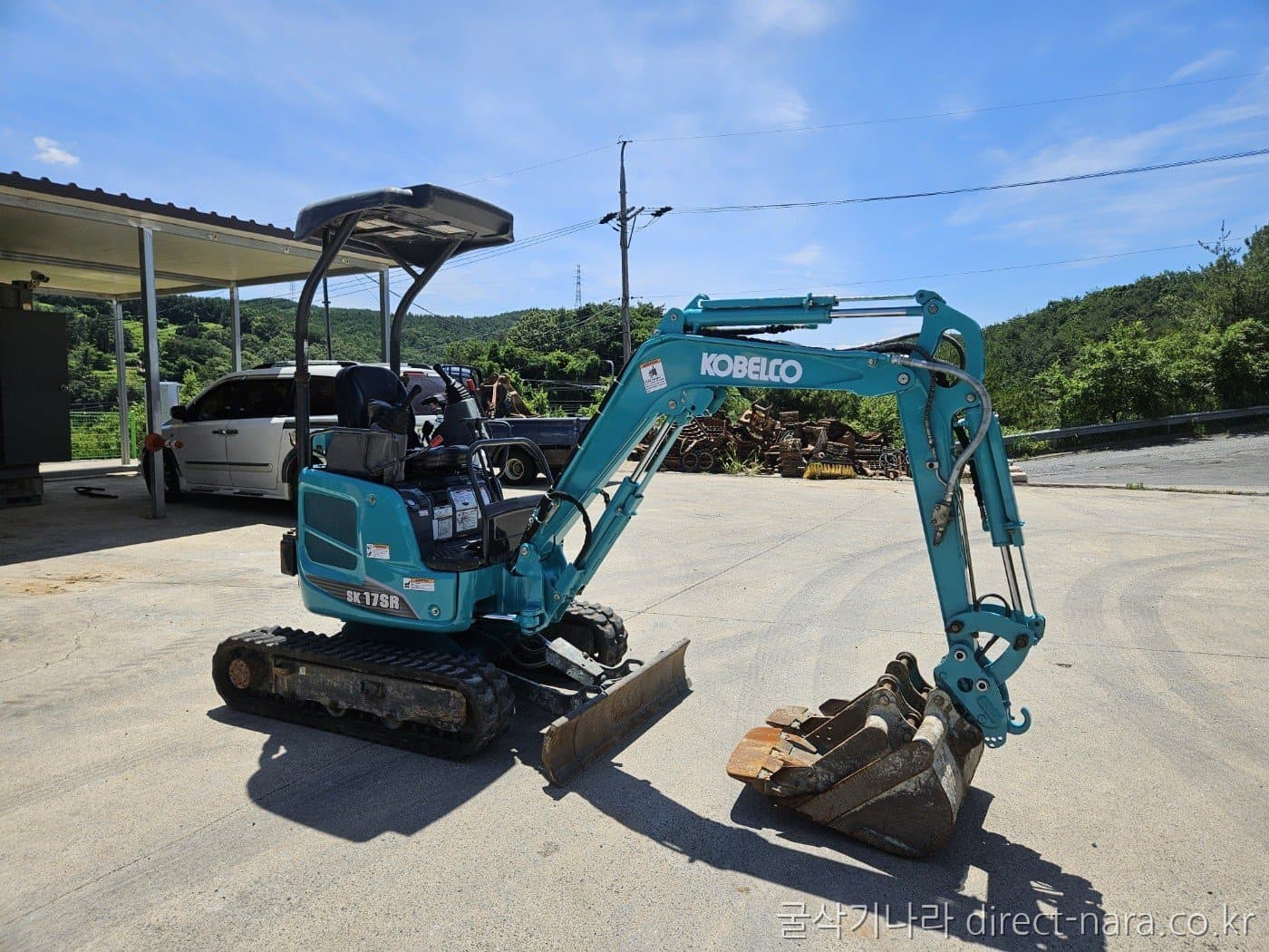 Kobelco SK17