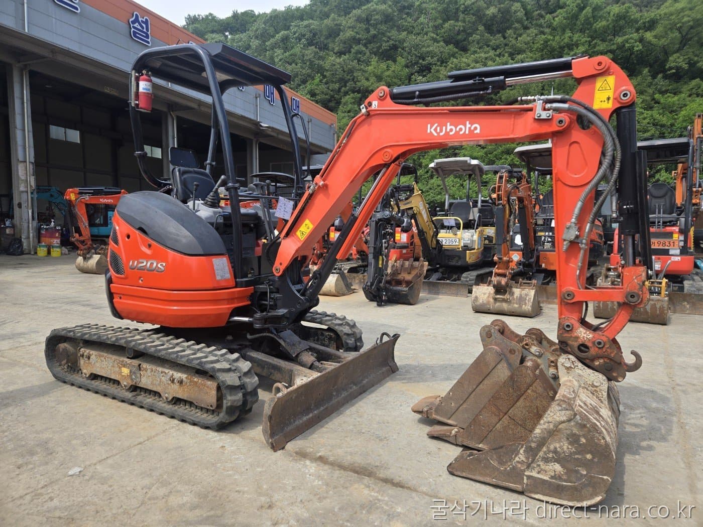 Kubota U20