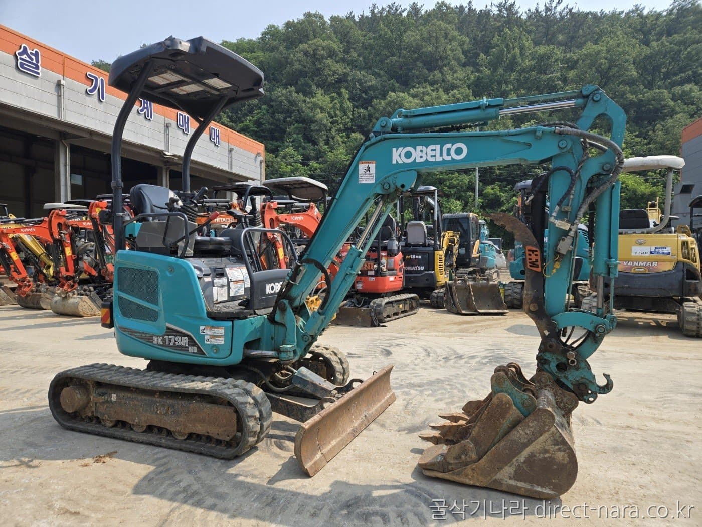 Kobelco SK17