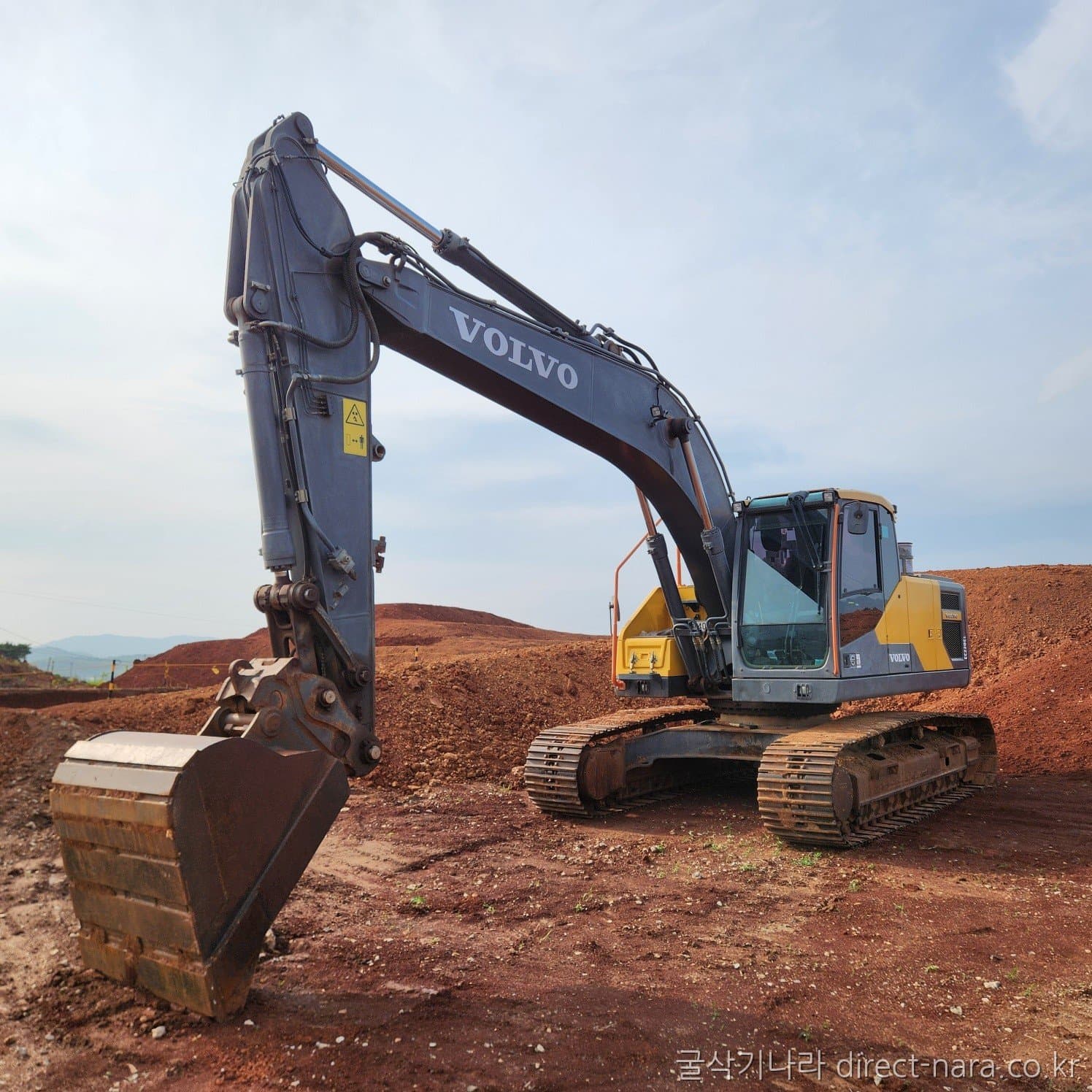 Volvo EC220E