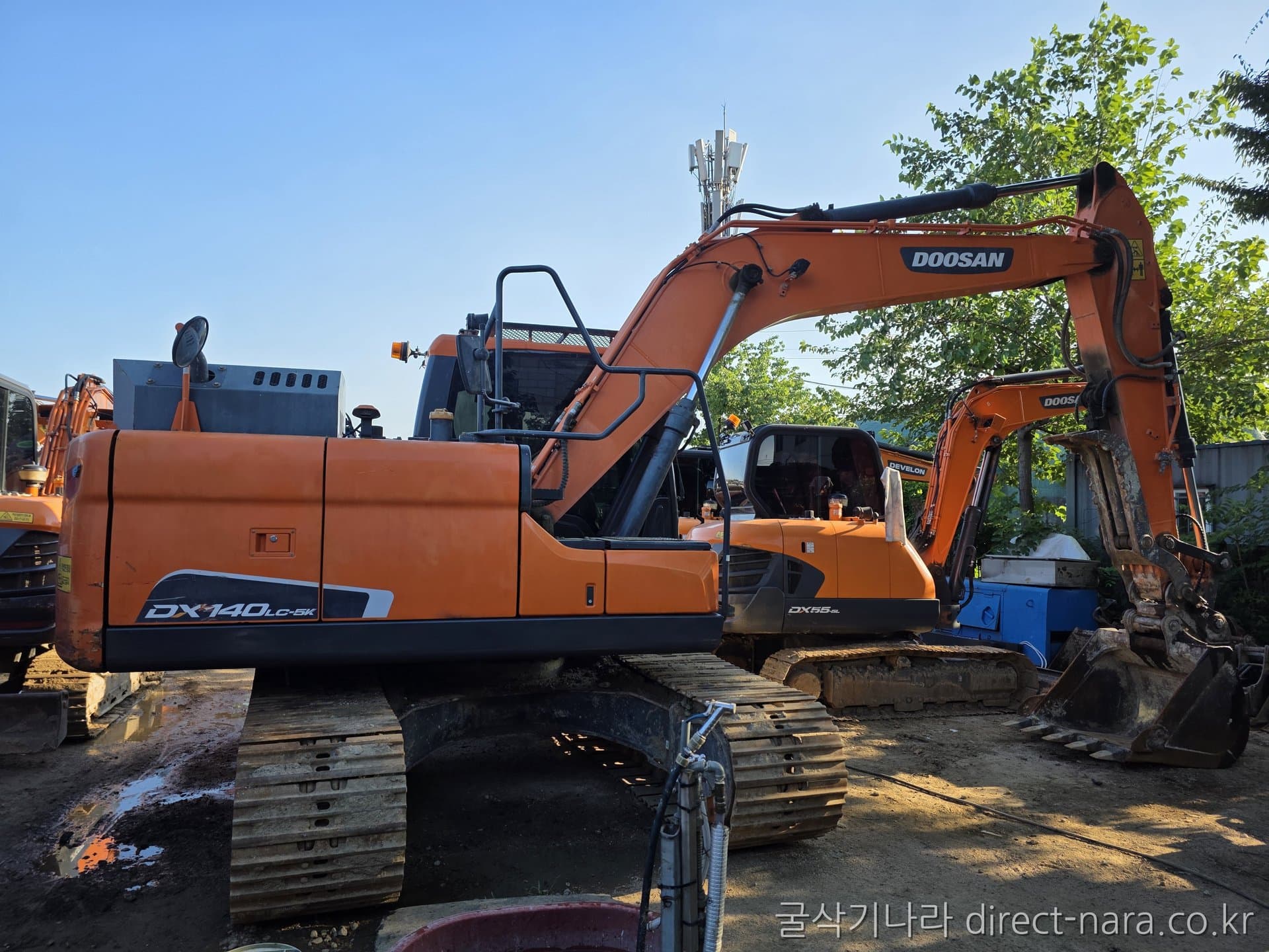 Doosan (Develon) DX140