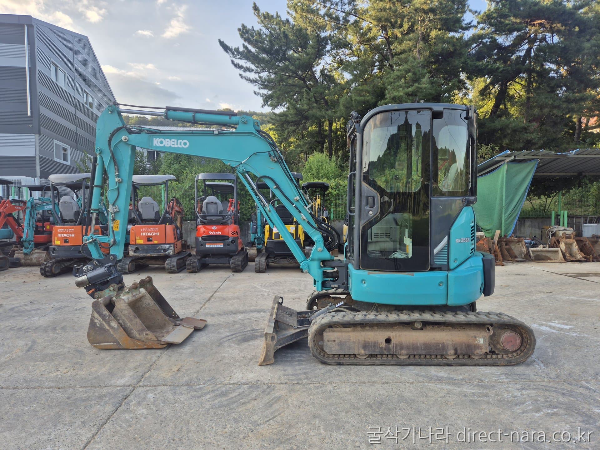 Kobelco SK35