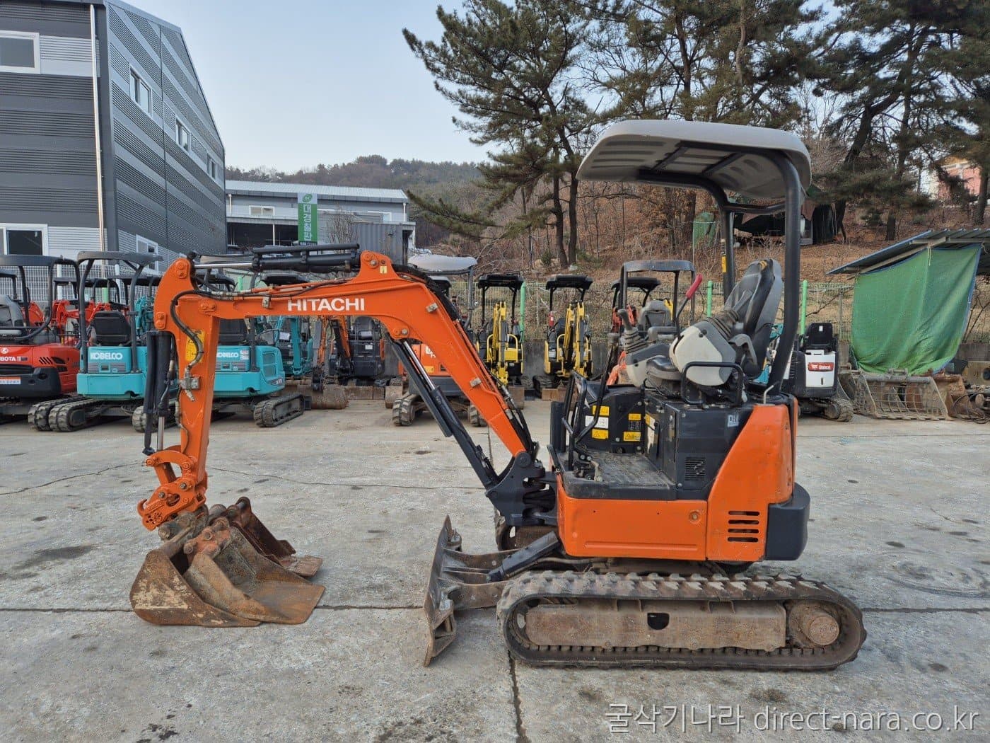 Hitachi ZX17