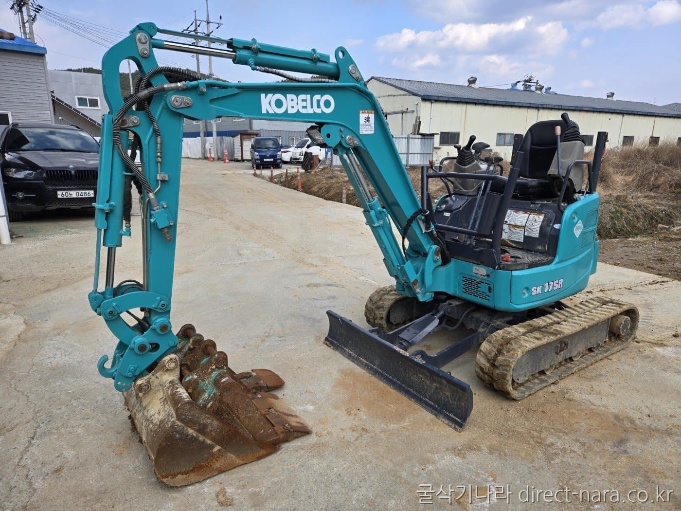 Kobelco SK17