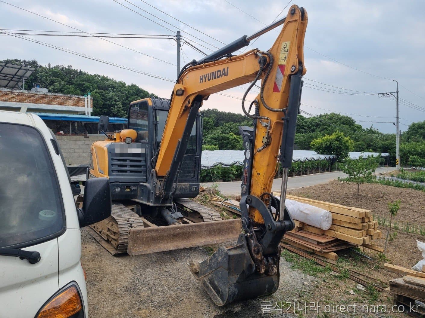 HD Hyundai HX60MT