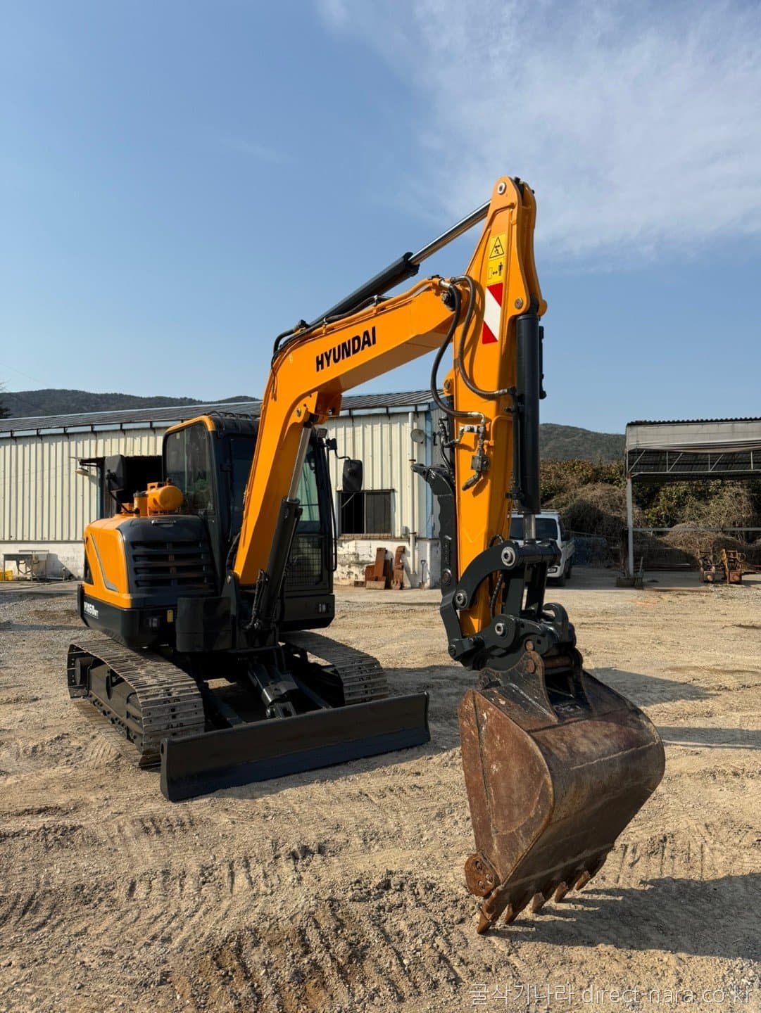 HD Hyundai HX60MT