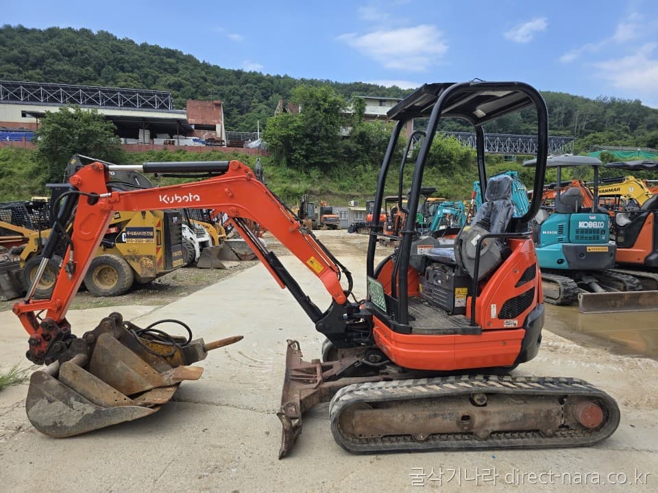 Kubota U20