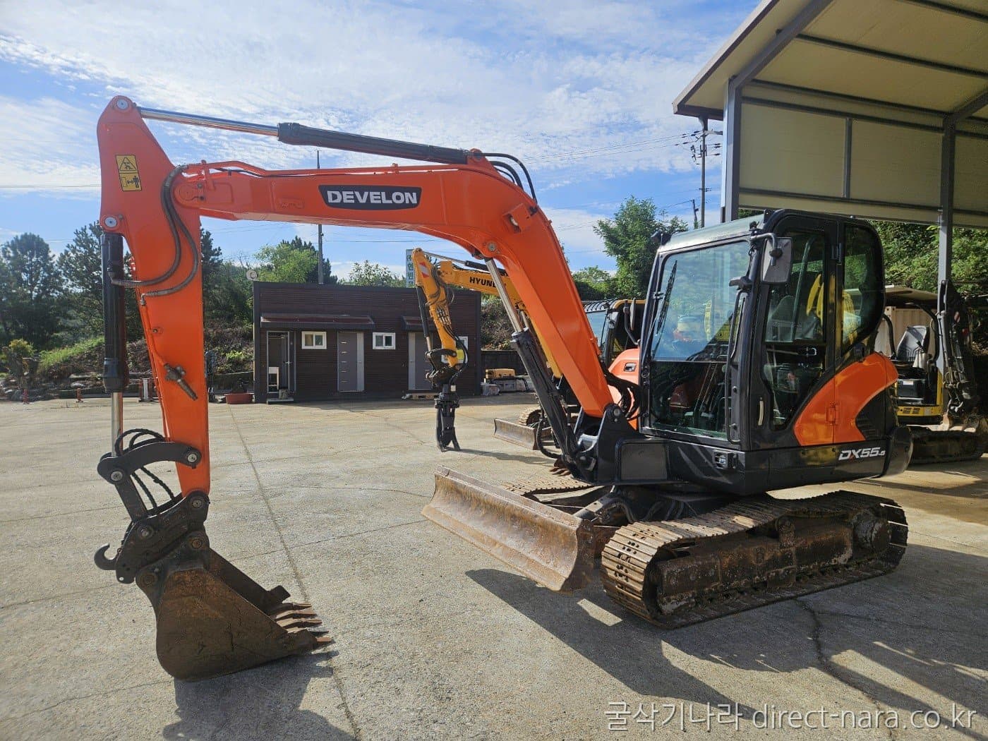 Doosan (Develon) DX55