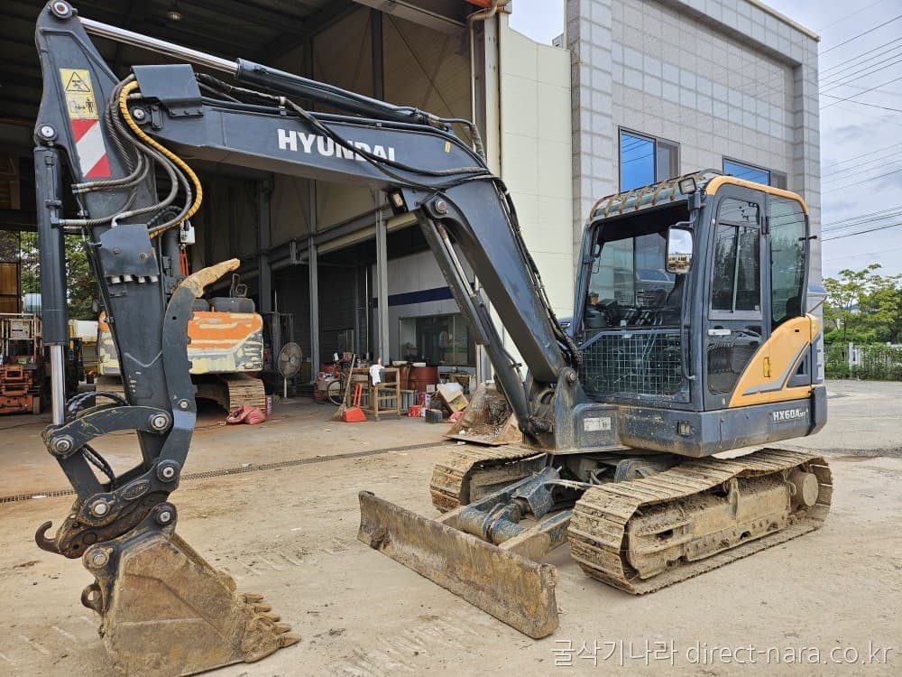 HD Hyundai HX60AMT