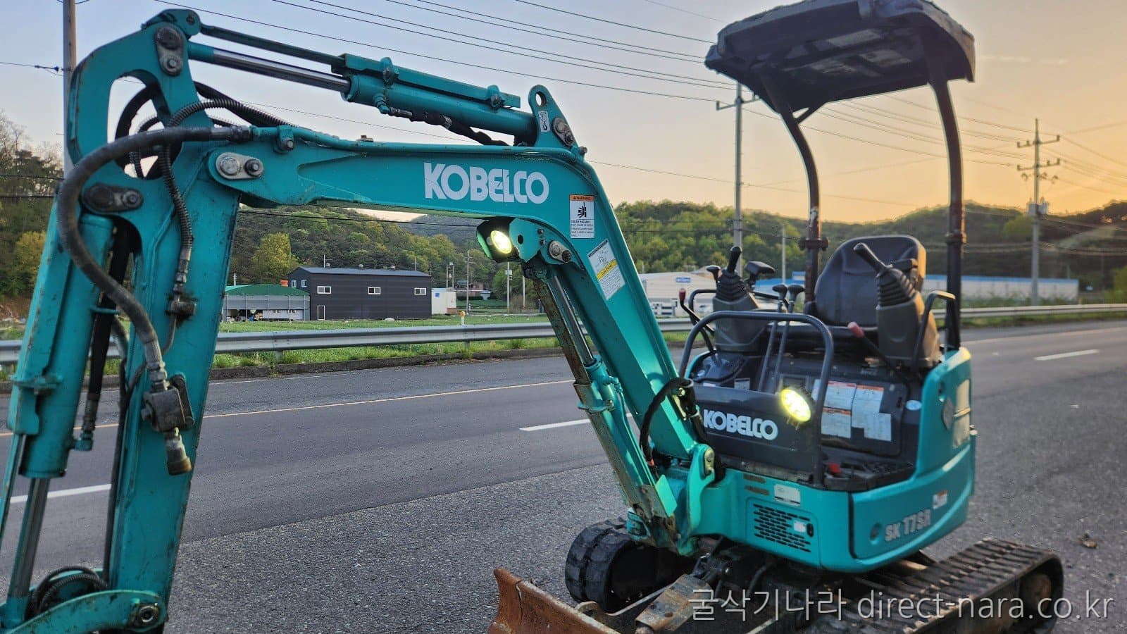 Kobelco SK17SR-5