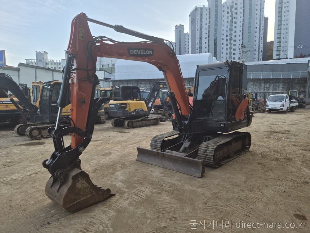 Doosan (Develon) DX55LC-5