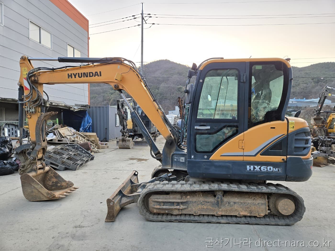 HD Hyundai HX60MT