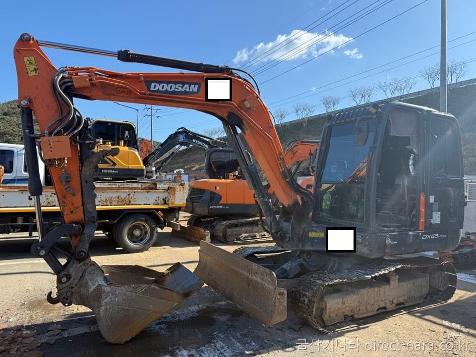 Doosan (Develon) DX55MT