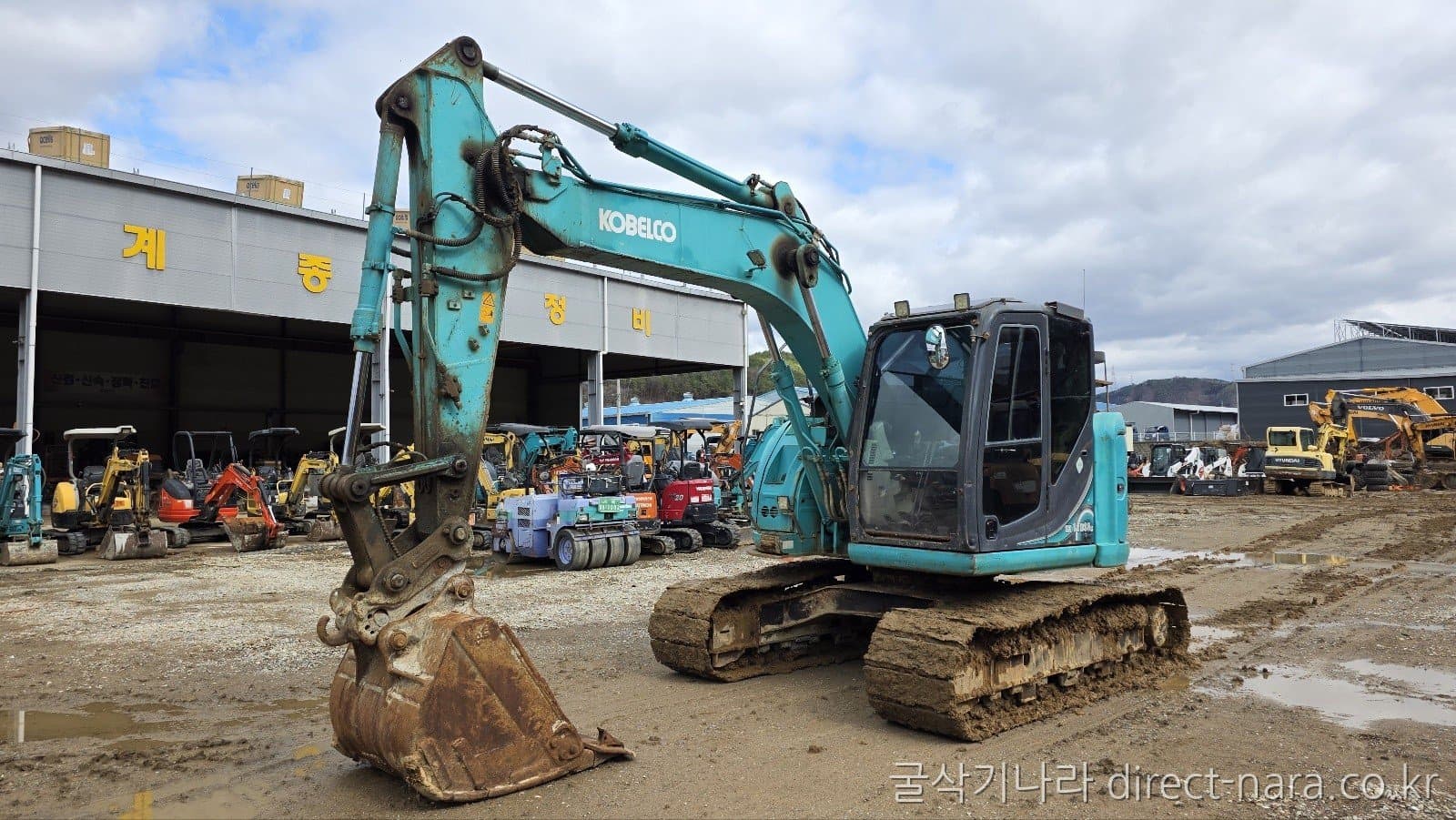 Kobelco SK140
