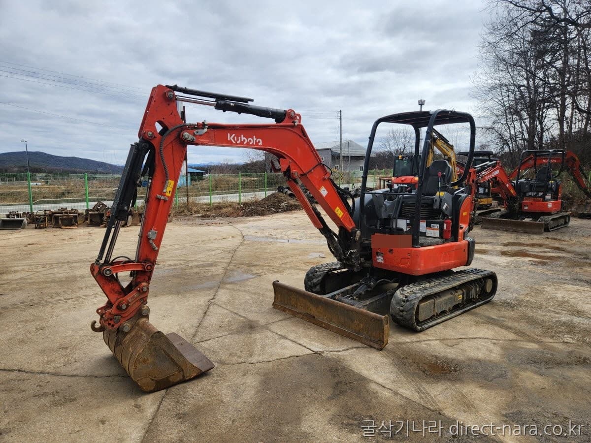 Kubota U35