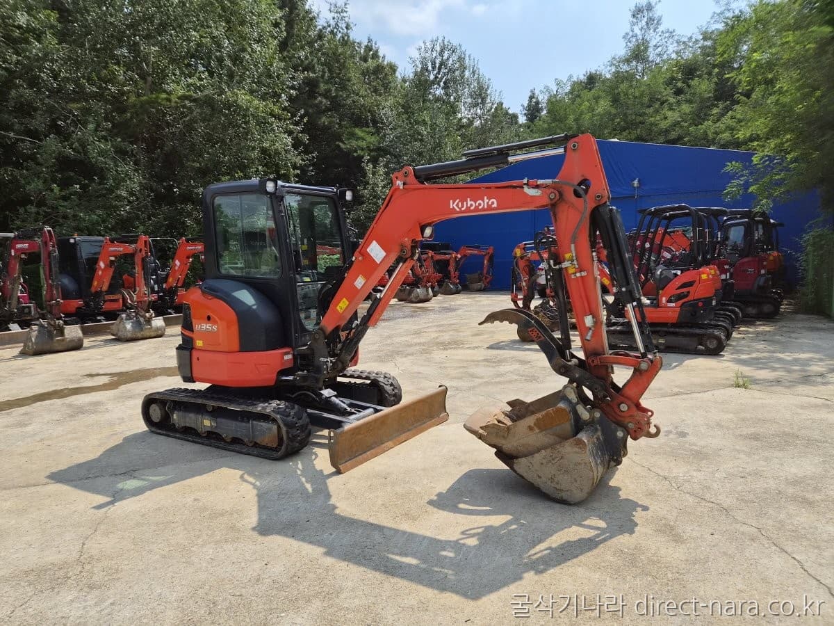 Kubota U35