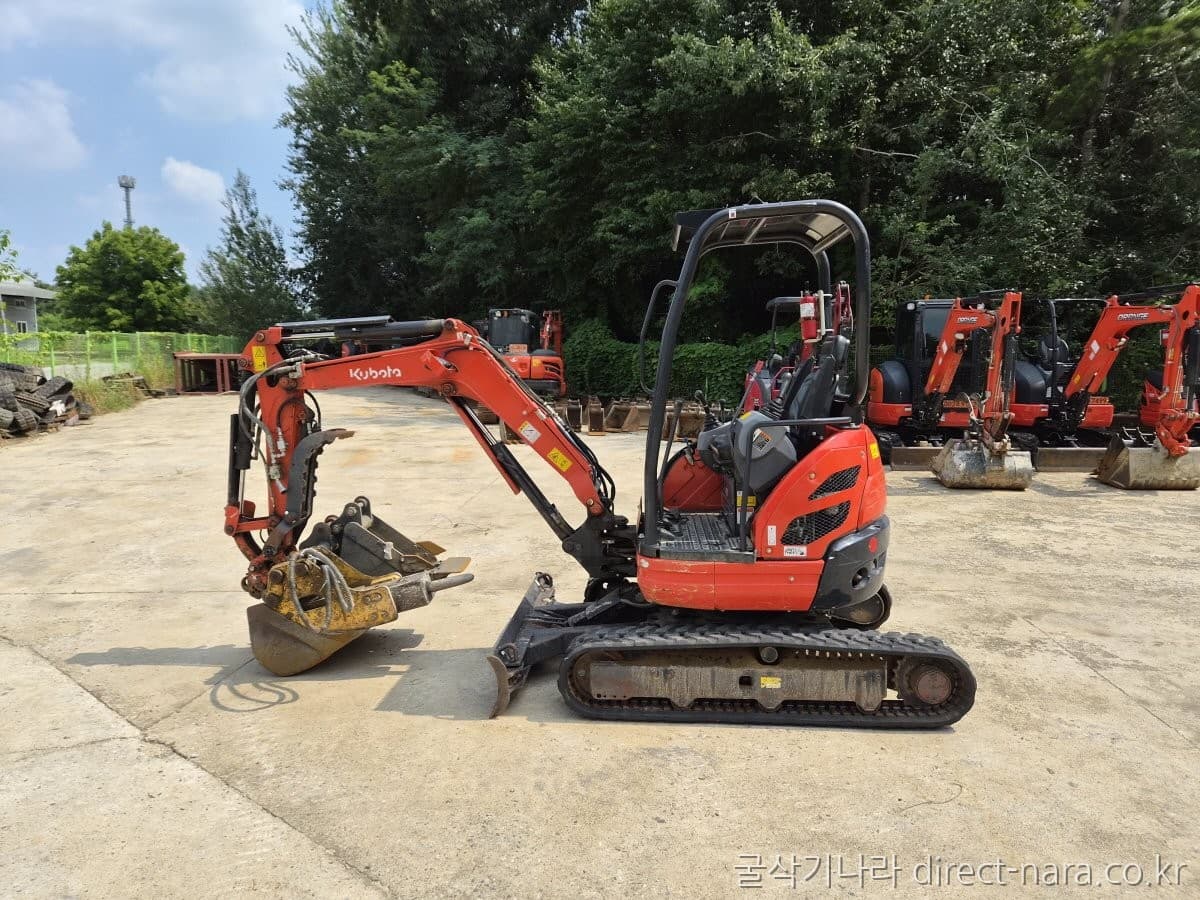 Kubota U20