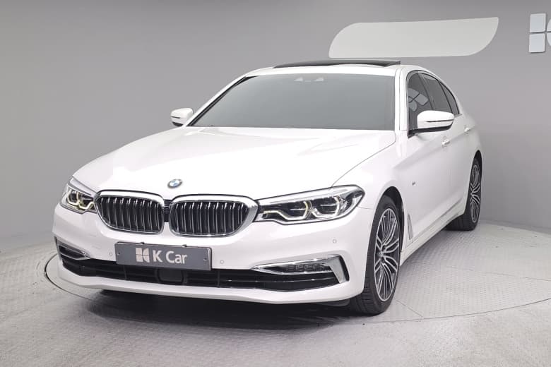 BMW 5-Series (G30), 2018