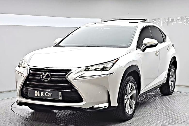 Lexus NX300h, 2016