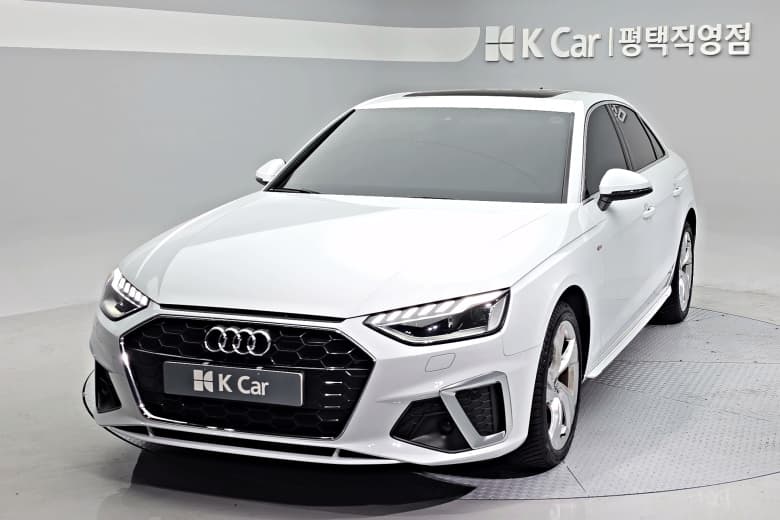 Audi A4 (B9), 2021