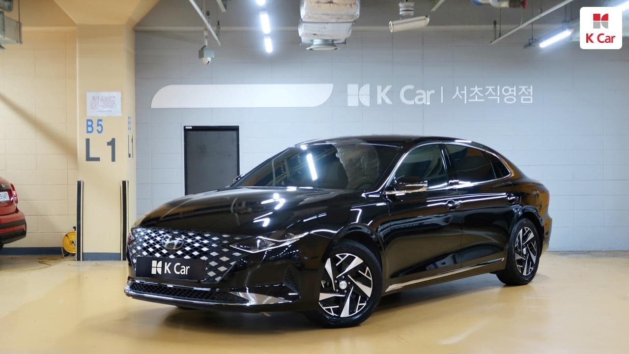 Hyundai The New Grandeur Hybrid, 2022