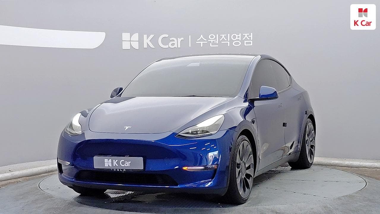 Tesla Model Y, 2021