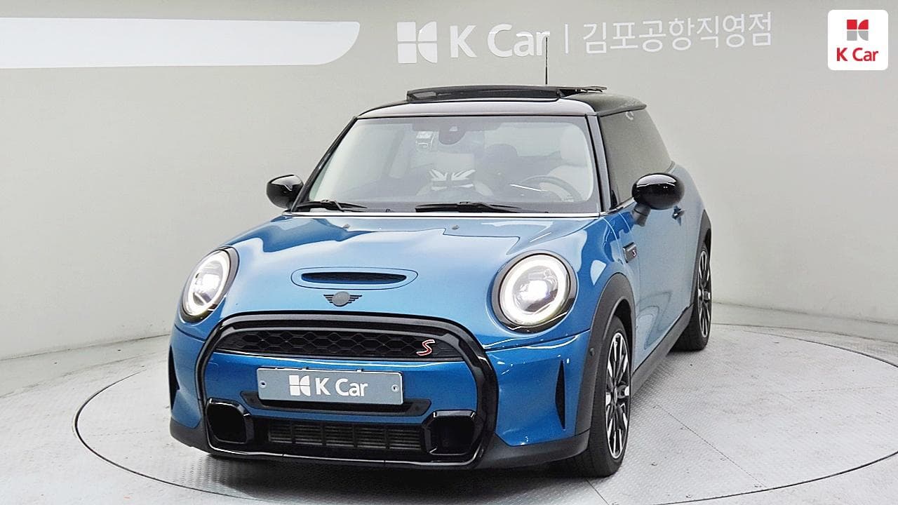 Mini Cooper (3 Gen F/L), 2023