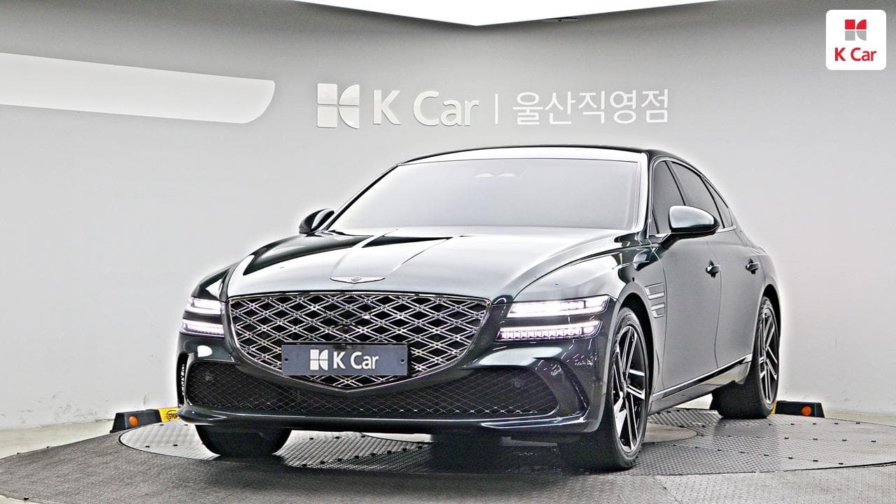 Genesis G80 (RG3 F/L), 2024