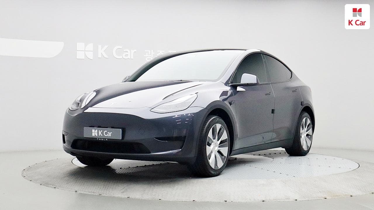 Tesla Model Y, 2023