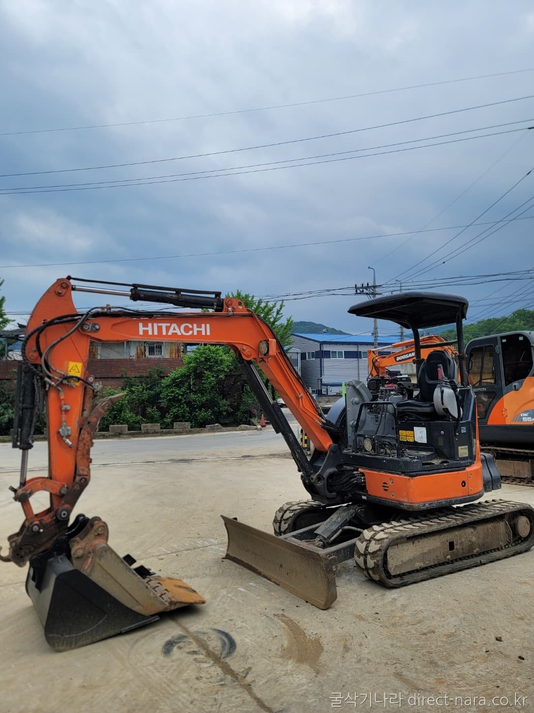 Hitachi ZX35U