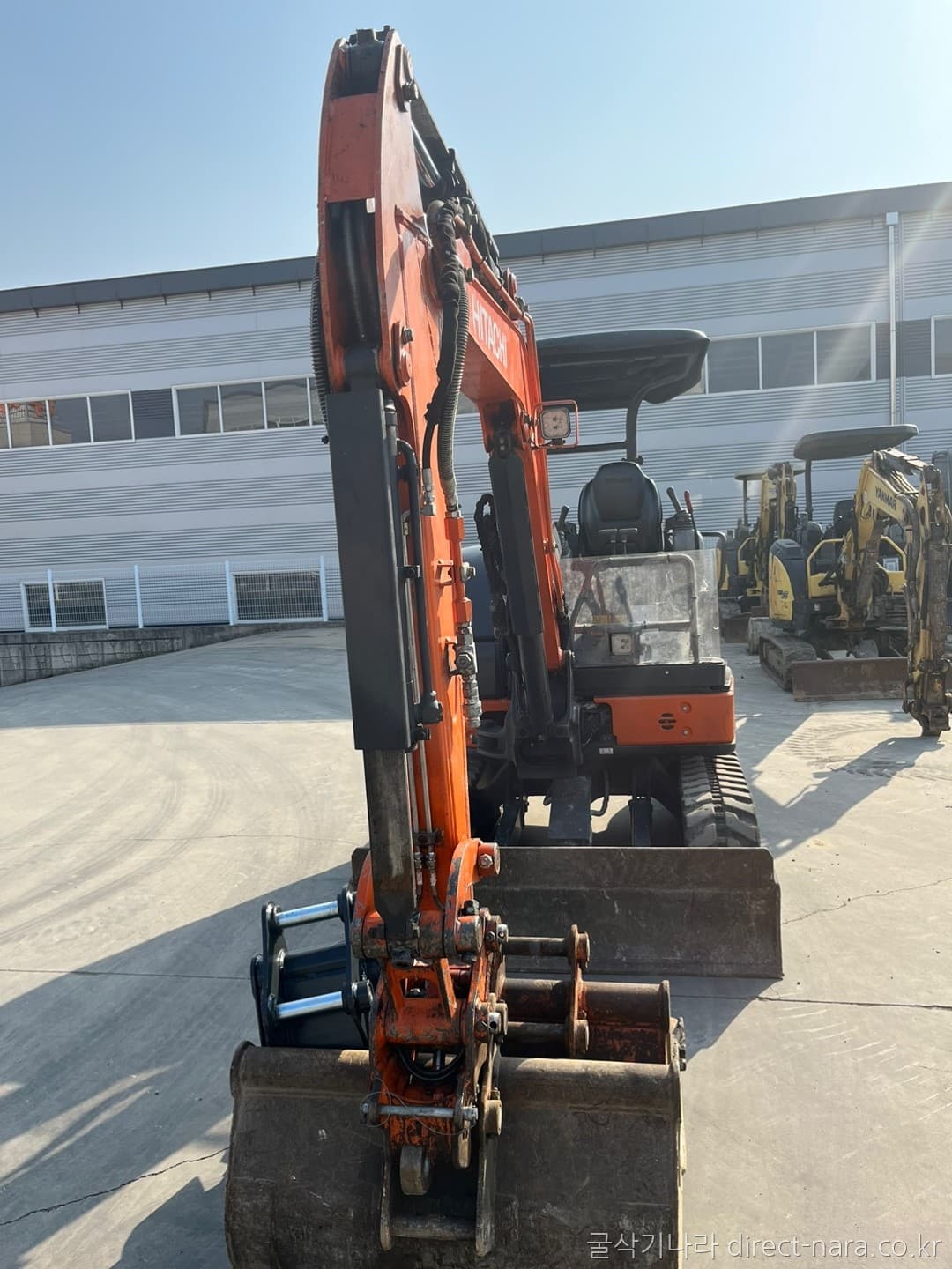 Hitachi ZX35U