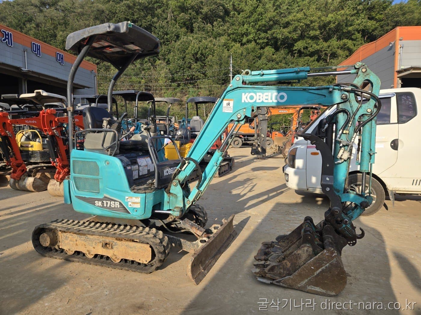 Kobelco SK17