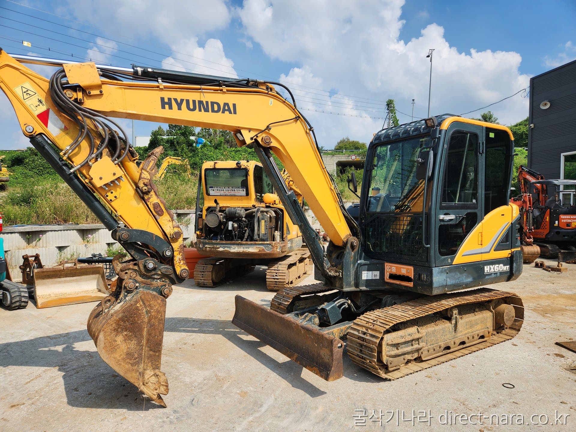 HD Hyundai HX60