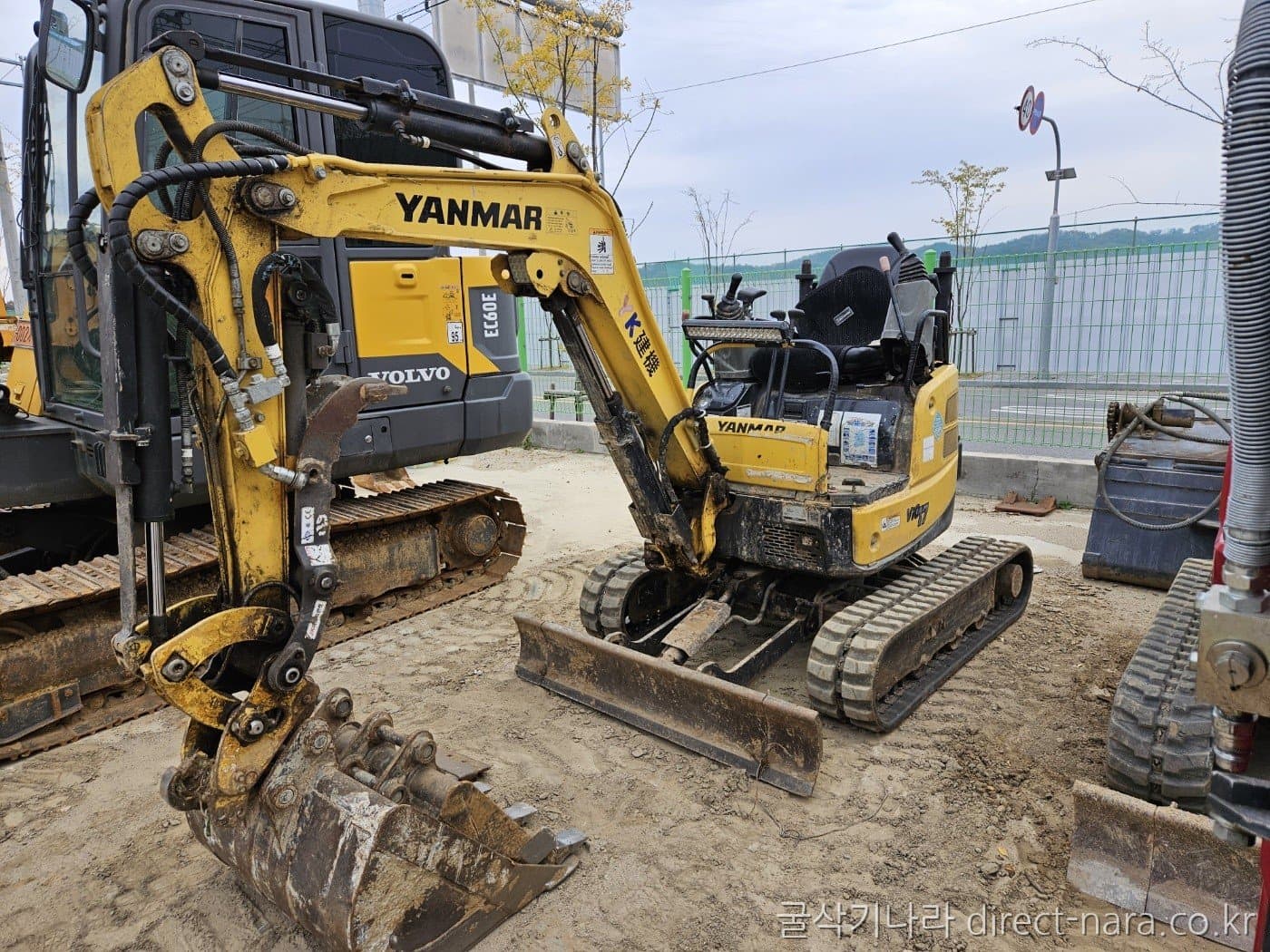 Yanmar VIO17