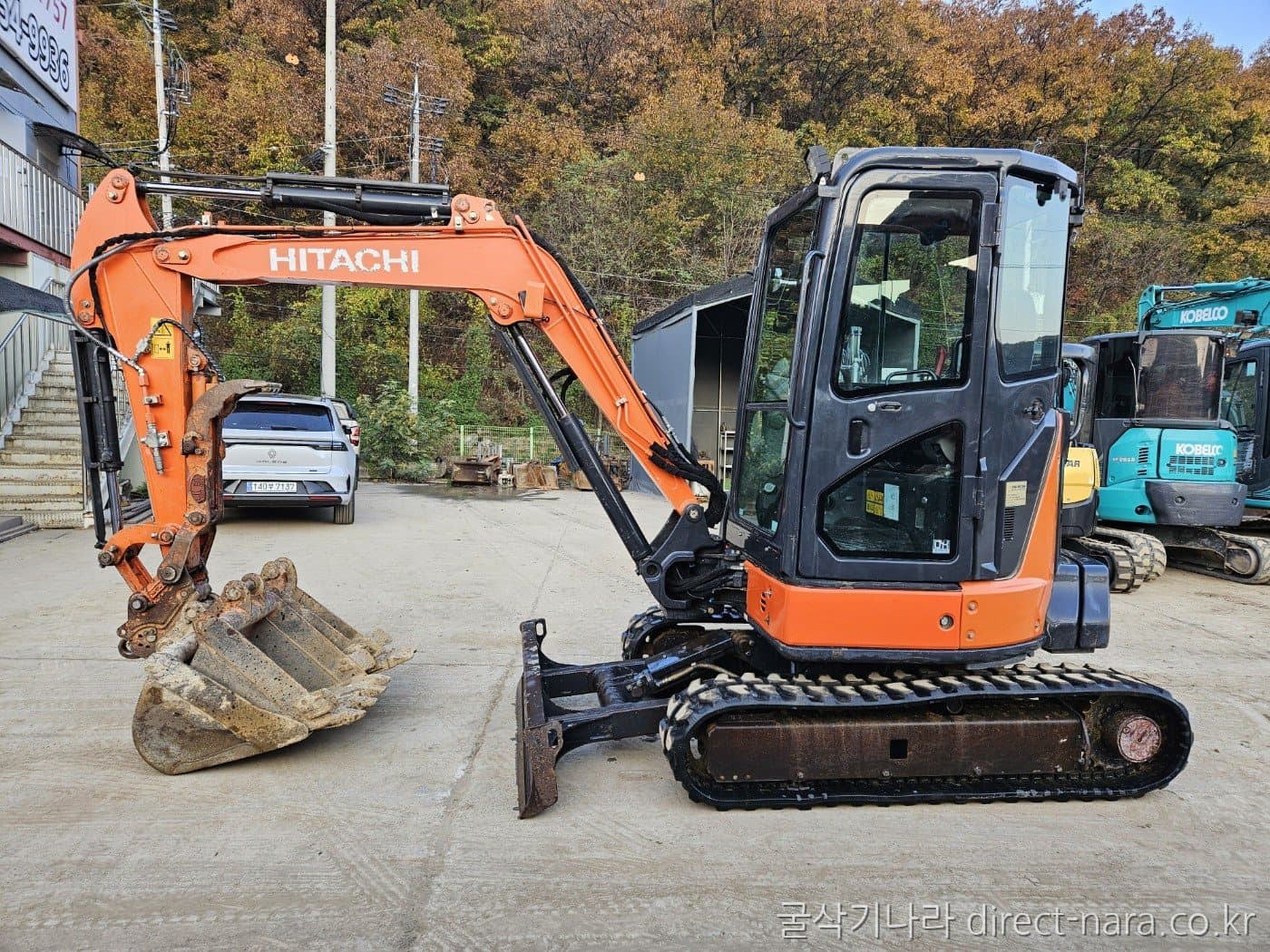 Hitachi ZX35