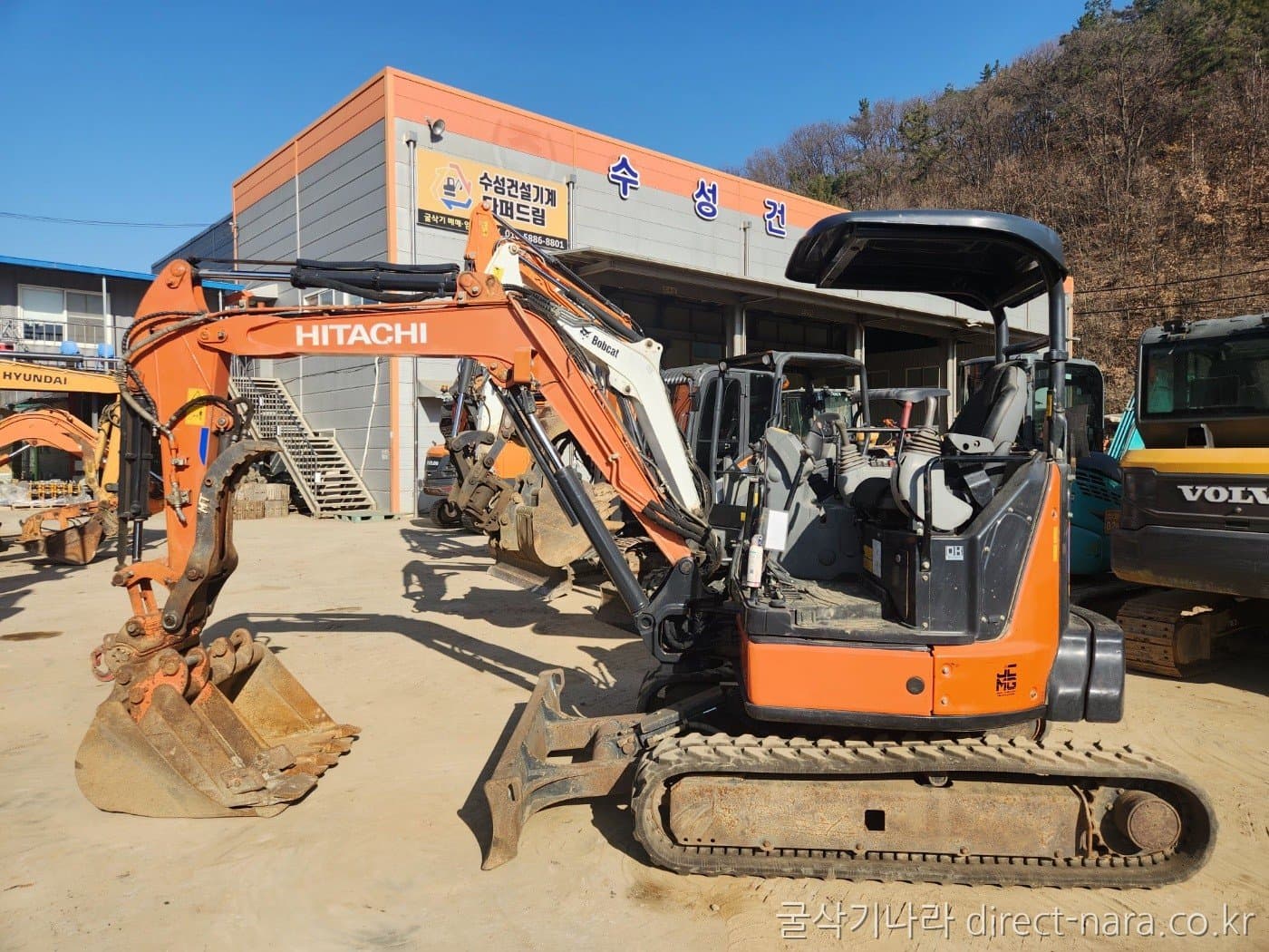 Hitachi ZX35