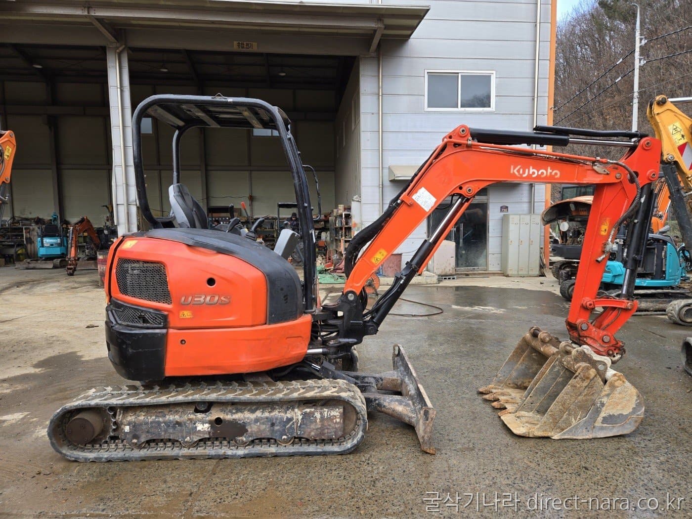 Kubota U30
