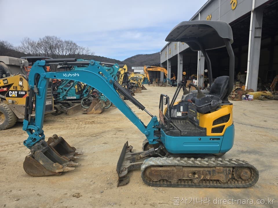 Kubota U17