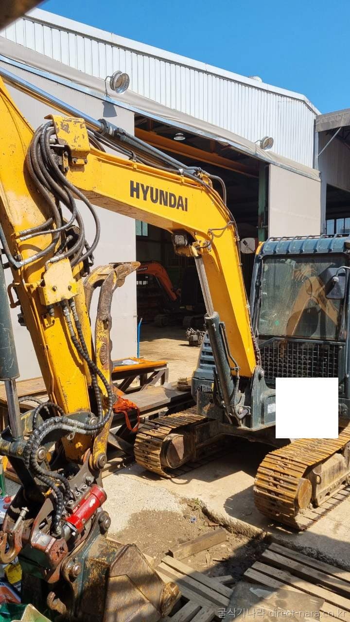 HD Hyundai HX60MT