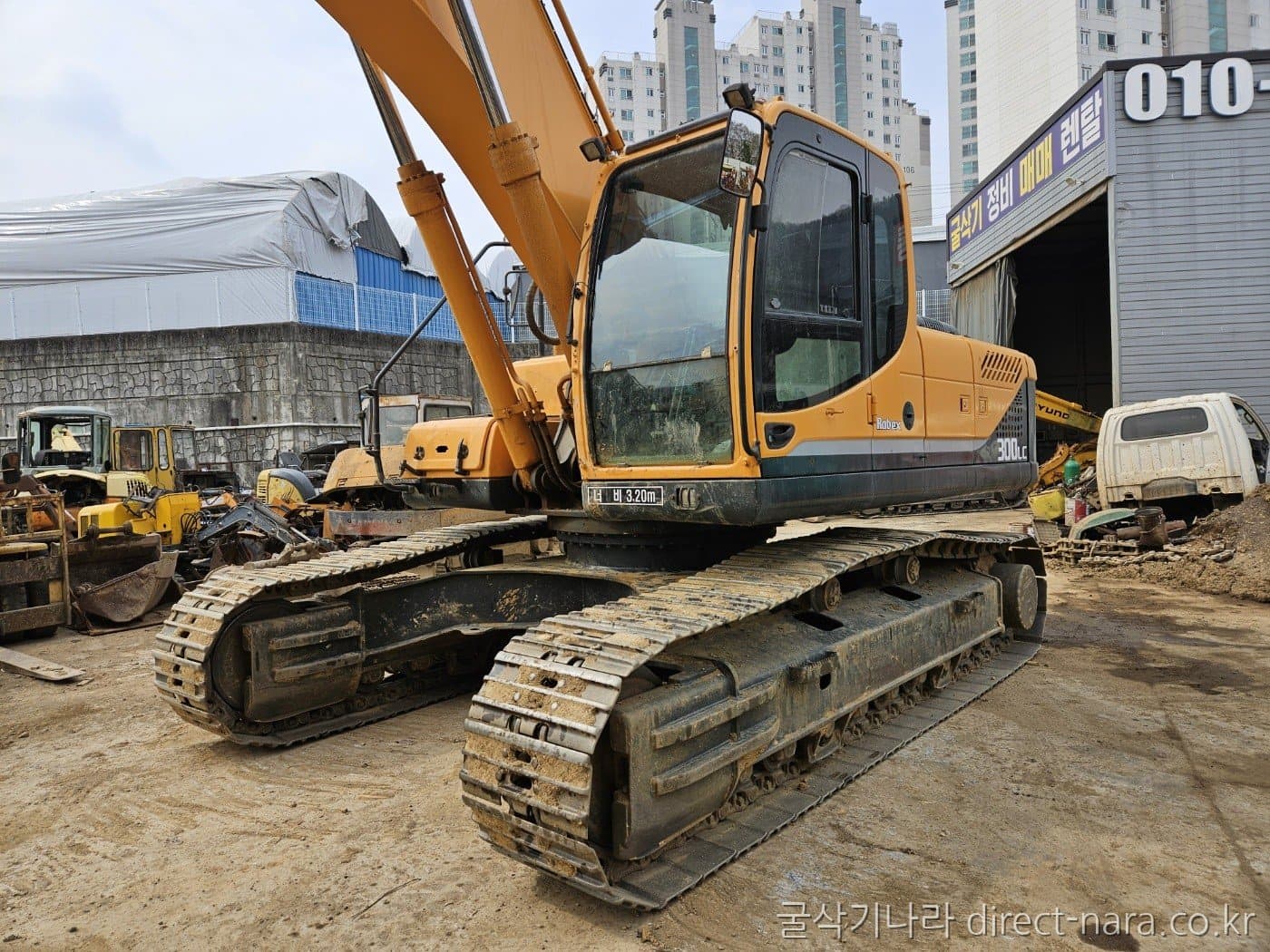 HD Hyundai R300