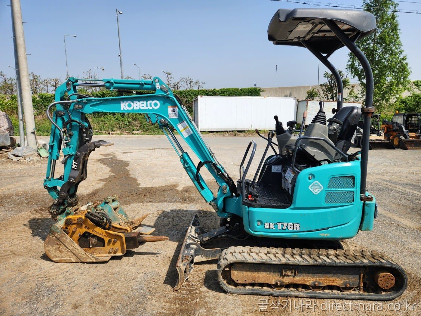 Kobelco SK17