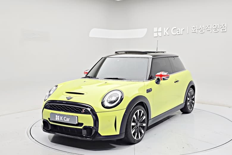 Mini 쿠퍼 (3세대 F/L), 2023