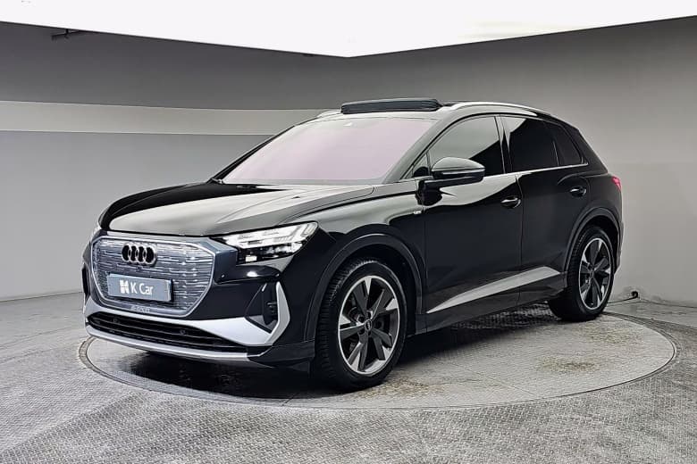Audi Q4 e-트론, 2022