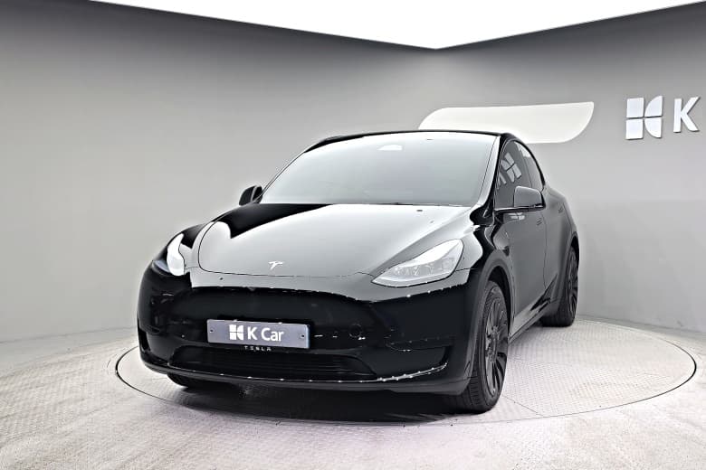 Tesla Model Y, 2023