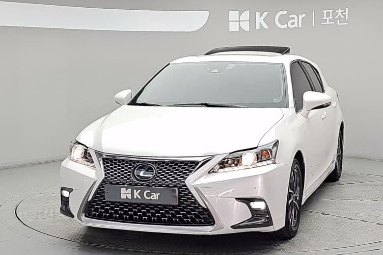 Lexus CT200h, 2020