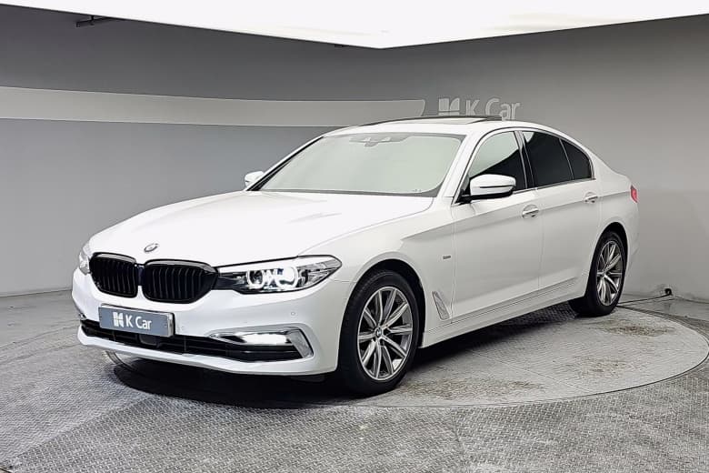 BMW 5-Series (G30), 2018