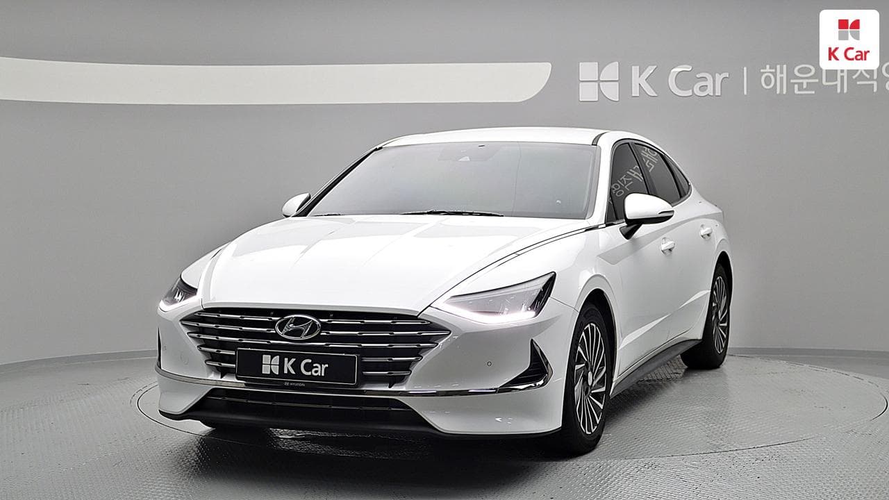 Hyundai 쏘나타 DN8 하이브리드, 2021