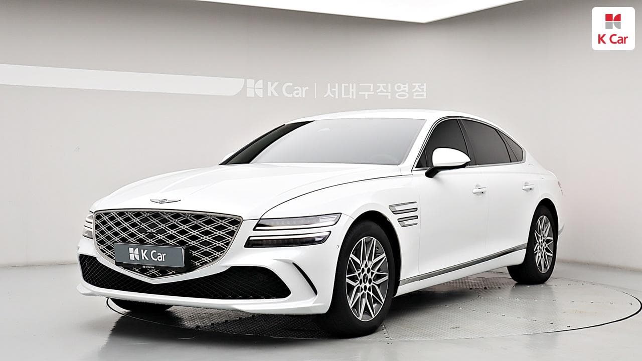 Genesis G80 (RG3 F/L), 2024
